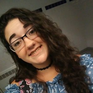 Meet your Posher, Alexandra